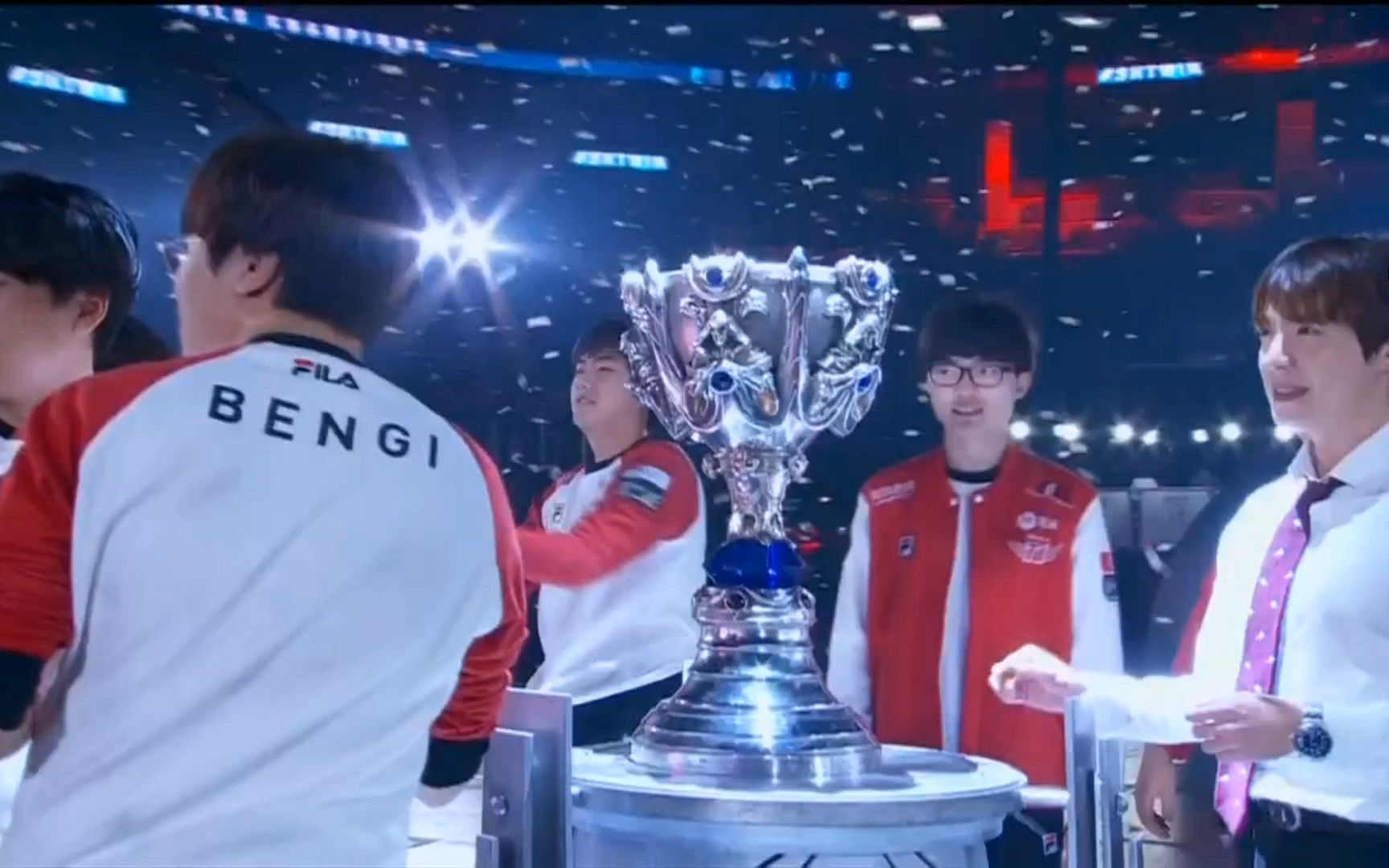 阿扎伦卡在SKT比赛中夺冠，大比分获胜引发热议！的简单介绍-九游下载安装官网