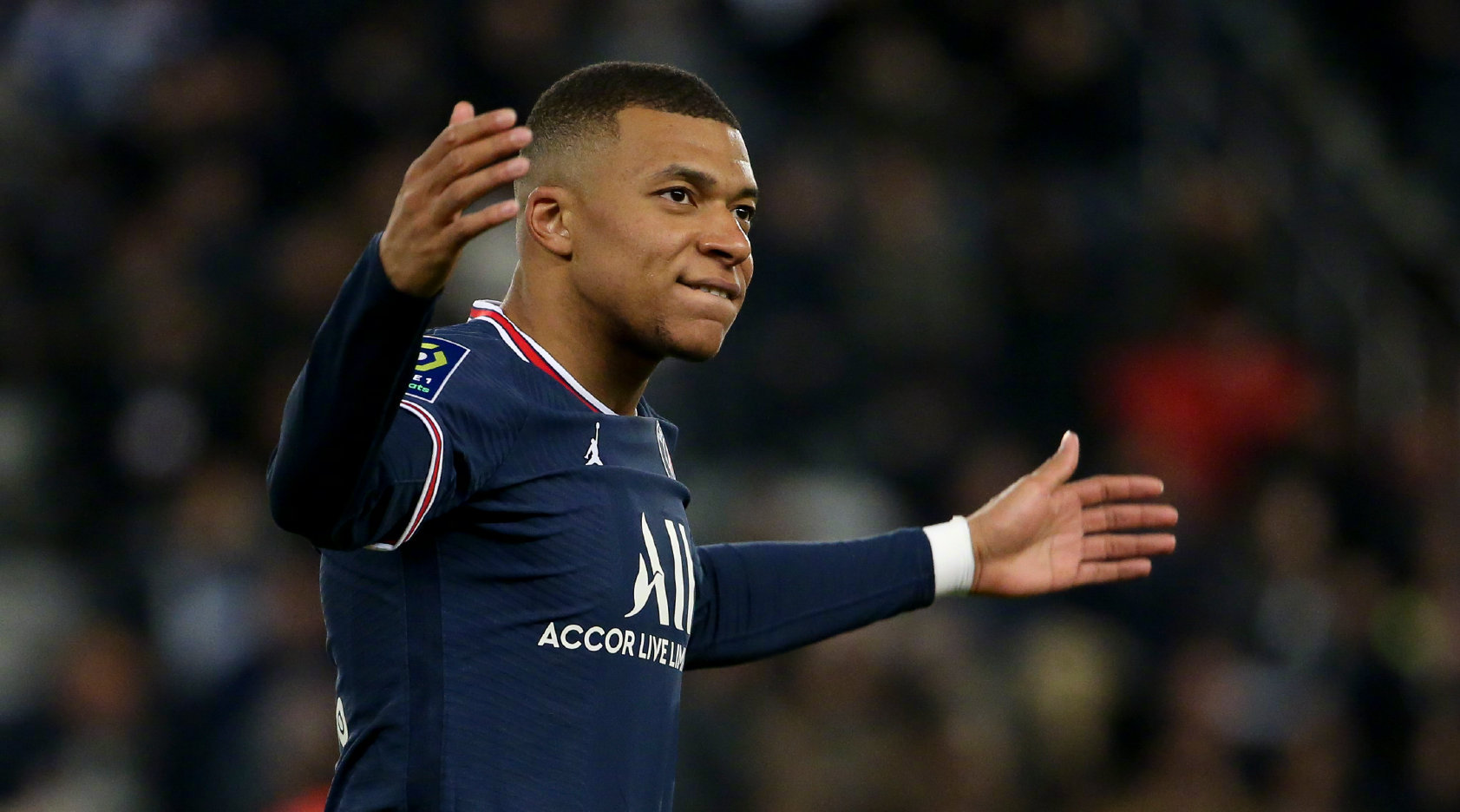 姆巴佩官方宣布最后时刻胜出新规，快船引发争议！的简单介绍-九游游戏网